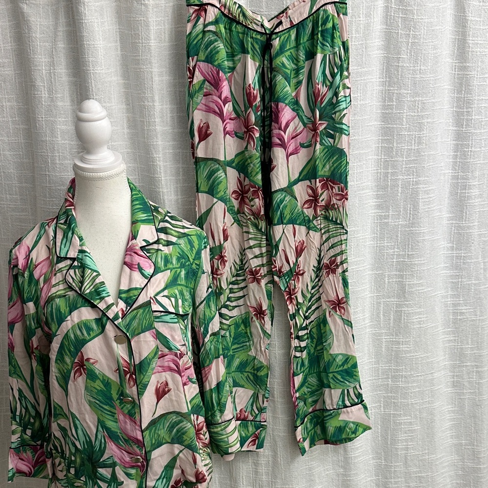 Tropical Leaf Print Women's Pajama Set XS - Picture 3 of 10
